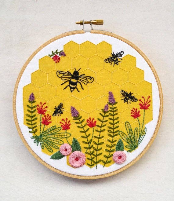 cozyblue handmade - bee lovely embroidery kit